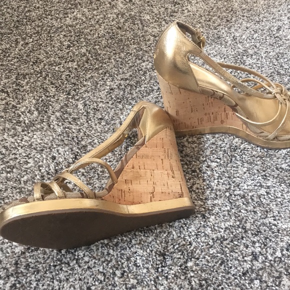 Gently used Coach Gold Wedges 7.5 - Picture 2 of 6